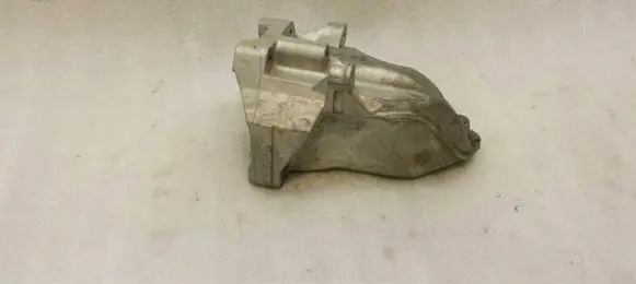 Mercedes-Benz C W205 Engine mounting bracket A6512234204