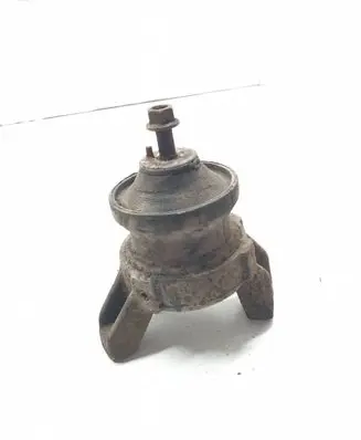 Hyundai Santa Fe Engine mount bracket 219322B000