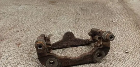 BMW 1 E81 E87 Front Brake Caliper Pad/Carrier 