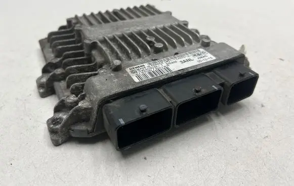 Ford Focus Engine control unit/module 5WS40303KT 4M5112A650JL