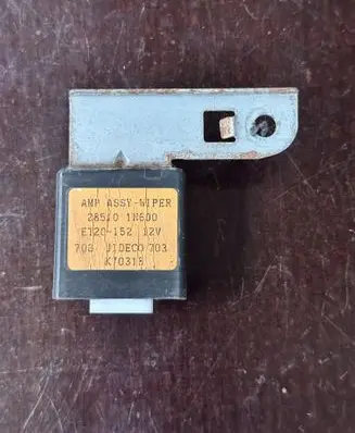 Nissan Almera Window wiper relay 285101N600 K70318