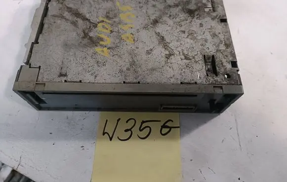 Audi A3 S3 8P CD/DVD changer 1212123