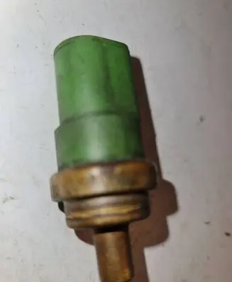 Audi A4 S4 B5 8D Coolant temperature sensor 059919501A
