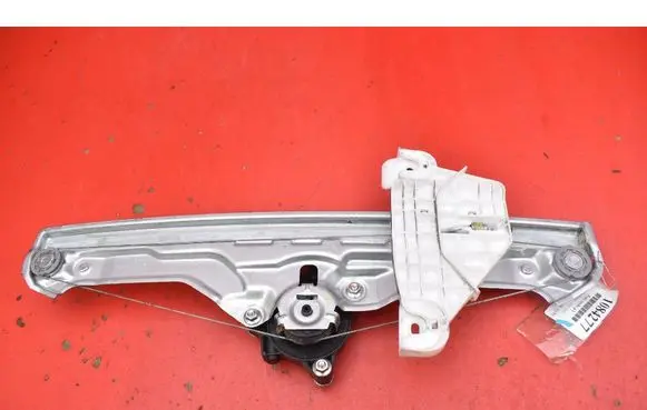 KIA Sportage Front door window regulator with motor 82450R2000