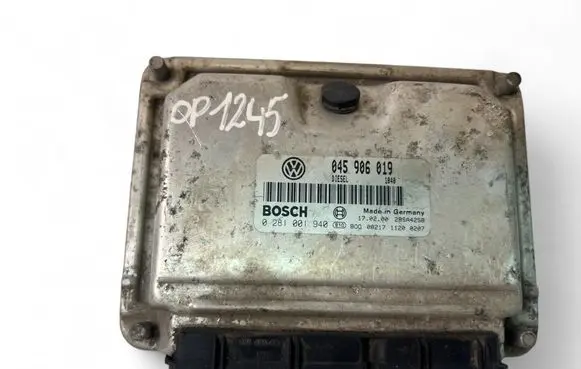 Volkswagen Golf IV Engine control unit/module ECU 045906019 0281001940