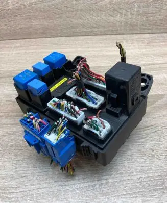 Hyundai Getz Fuse module 911981C001