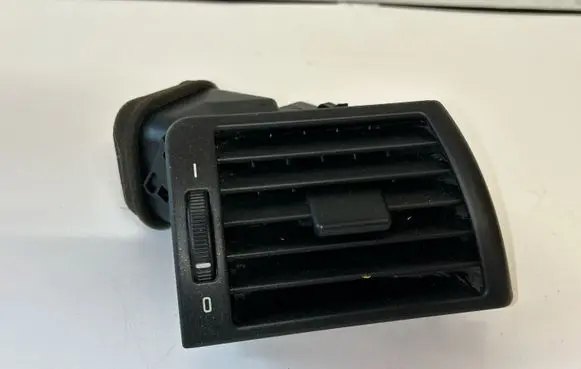BMW 3 E46 Dashboard side air vent grill/cover trim 369801