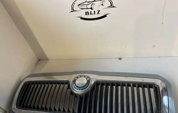 Skoda Octavia Mk1 (1U) Front grill 1U0853651C