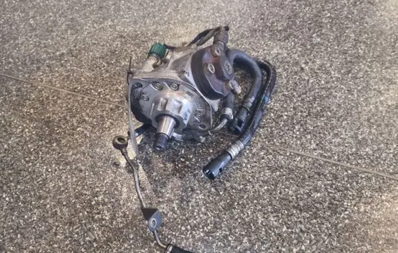 Opel Meriva A Fuel injection high pressure pump 2940000071 8973138622