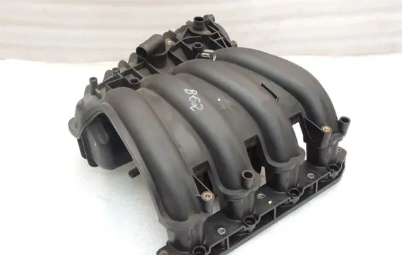 BMW 1 E81 E87 Intake manifold 11617522938 7518751