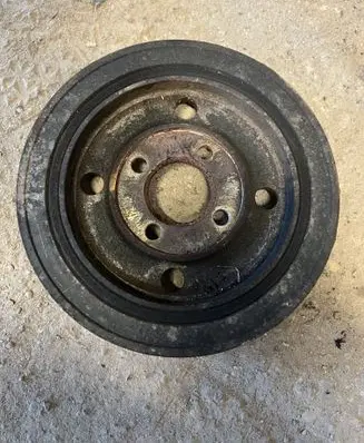 Dodge Nitro Crankshaft pulley 7030A20360