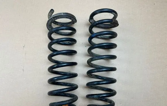 Hyundai i40 Rear coil spring