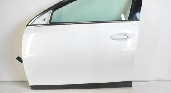 KIA Ceed Front door 