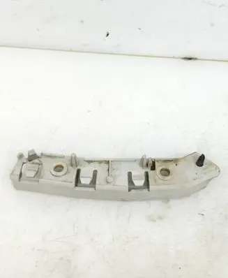 Ford Focus Front bumper mounting bracket BM5117D959