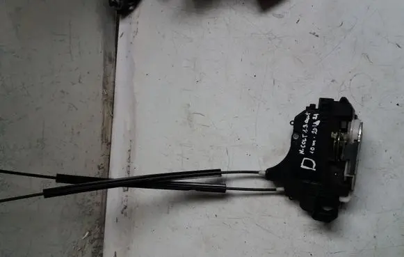 Mitsubishi Colt Front door lock
