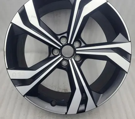 Audi Q3 F3 R20 alloy rim 83A601025AC