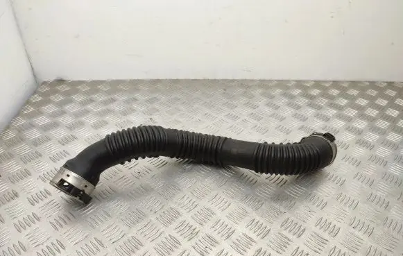 Mercedes-Benz B W246 W242 Intercooler hose/pipe A2465200001