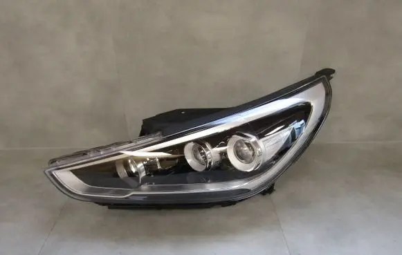 Hyundai i30 Headlight/headlamp 92101G4100 L009G10225M 0513220850