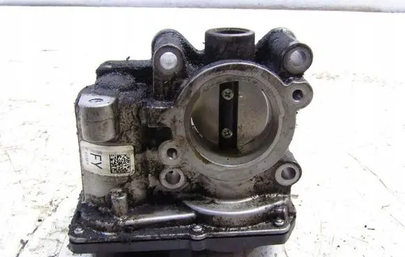 Nissan Qashqai Throttle body valve 161206038R