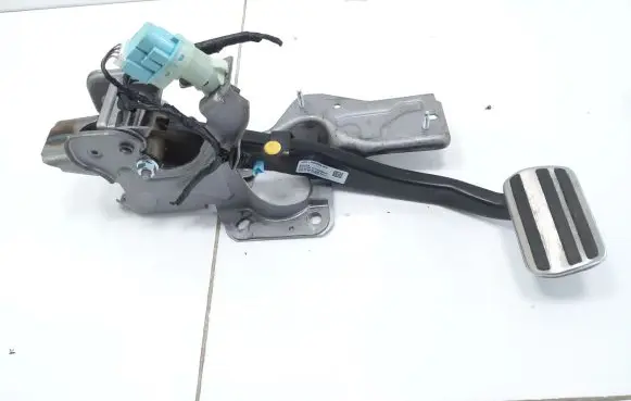 Ford Kuga III Brake pedal JX612D094PF