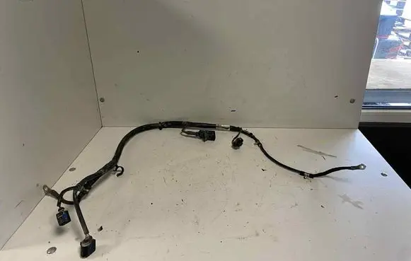 Volkswagen Caddy Wires (starter motor) 1K0971349GA