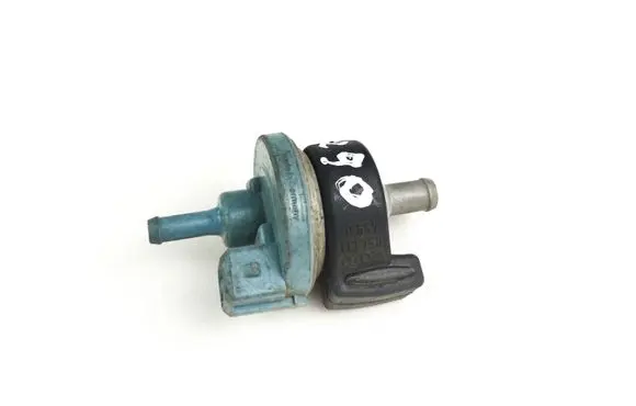 Volkswagen PASSAT B3 Valve vacuum 054133459b