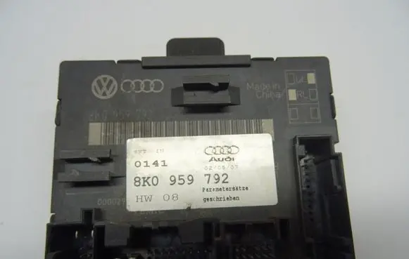 Audi A4 Allroad B8 Door control unit/module 8K0959792