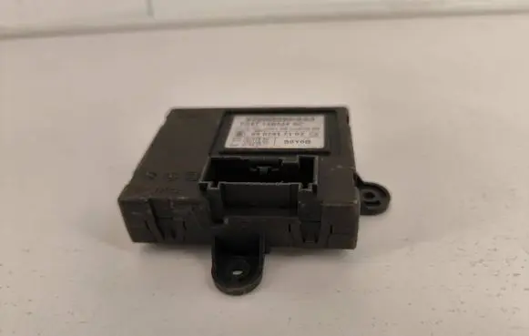 Ford Mondeo MK IV Door control unit/module 7G9T14B534AC 0507917102