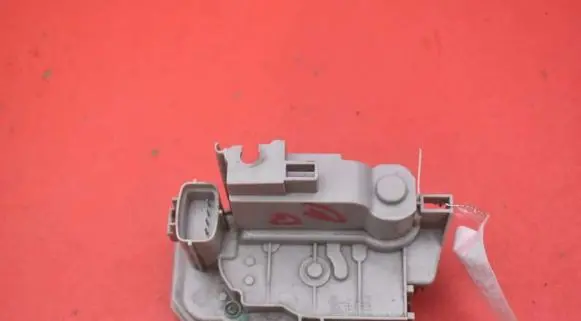 Fiat Bravo Front door lock 51827955