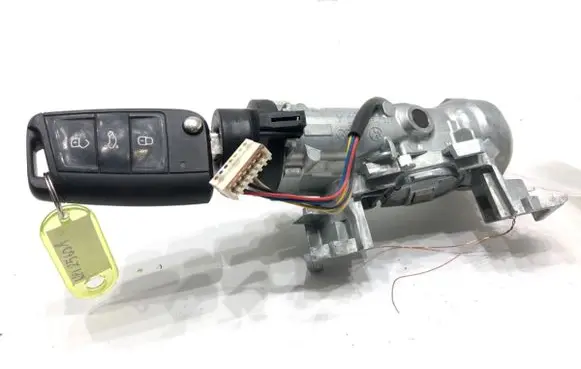 Volkswagen Golf VII Ignition lock 1K0905851
