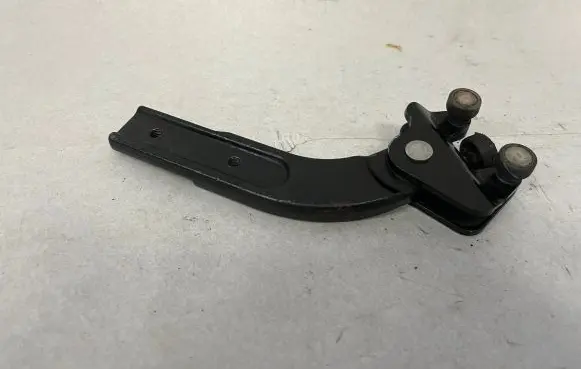 Mercedes-Benz Vito Viano W639 Sliding door middle roller runner A6397630147 2G500908W39