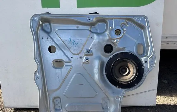 Volkswagen Transporter - Caravelle T5 Front door electric window regulator 7E1837729 1004120822