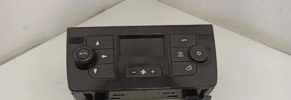 Volkswagen Golf VI Interior fan control switch B837