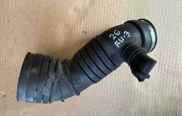 Intercooler hose/pipe