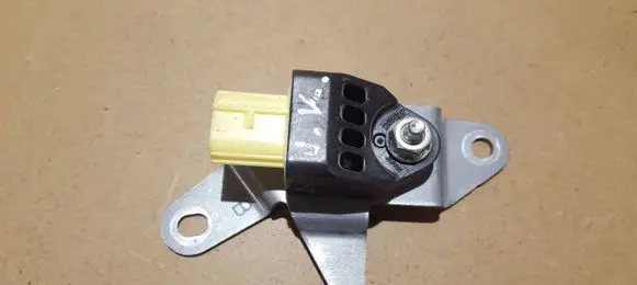 Subaru Forester SJ Airbag deployment crash/impact sensor 98235SG010