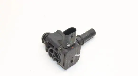 Citroen DS3 Air pressure sensor 9824451880