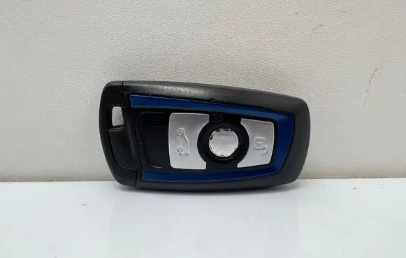 BMW 2 F22 F23 Ignition key/card 