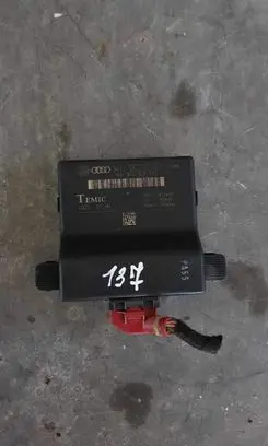 Volkswagen PASSAT B7 Gateway control module 1K0907530F 1K0907951