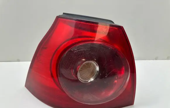 Volkswagen Golf V Rear/tail lights 1K6945257