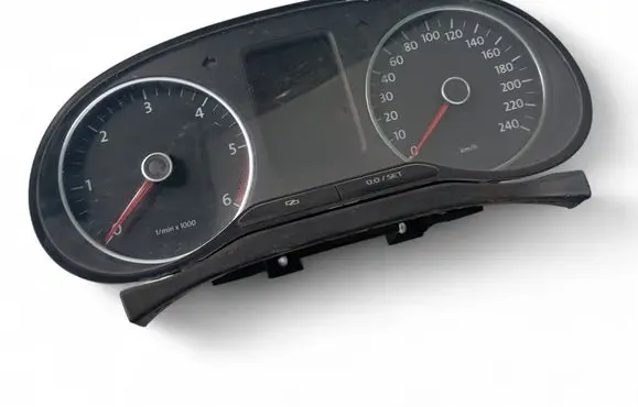 Volkswagen Amarok Speedometer (instrument cluster) 2H0920863B