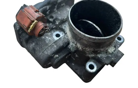 Hyundai ix35 Throttle valve 351002F000 10J070011