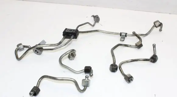 Mazda 3 II Fuel line pipe