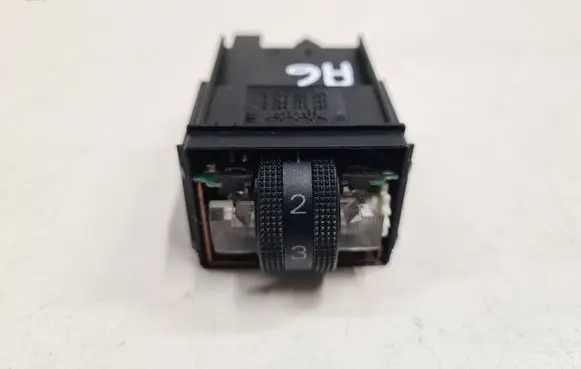 Audi A6 S6 C5 4B Seat heating switch 4B0963563B 4B0963563C