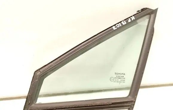 Toyota C-HR I Front door vent window glass four-door 68216F4030 43R00098