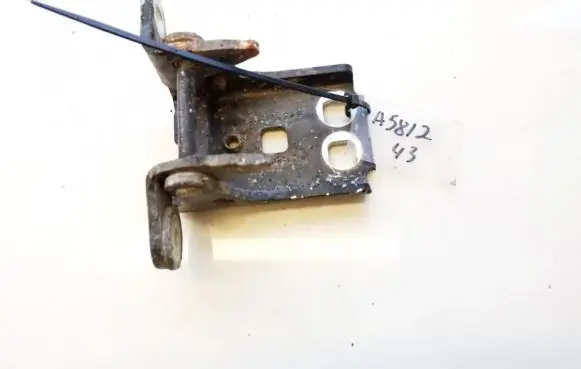 Chrysler PT Cruiser Rear door lower hinge 