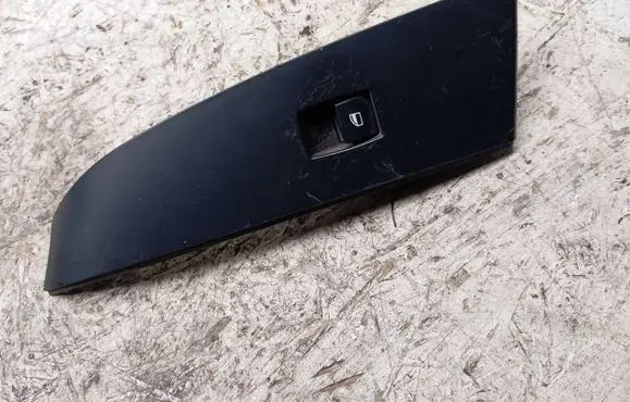 BMW 5 E60 E61 Electric window control switch 6951956 15939845 JCI391711