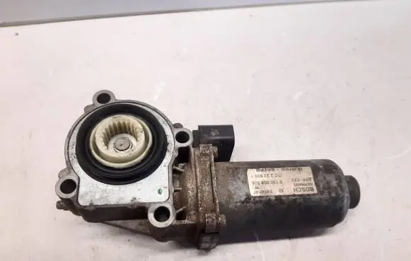 Land Rover Discovery 3 - LR3 Gearbox-reducer motor 0130008508 2270707 1TC2228991