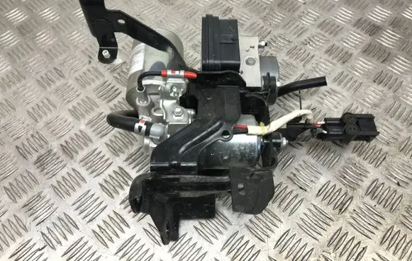 Toyota Prius (XW50) ABS Pump 4451047070