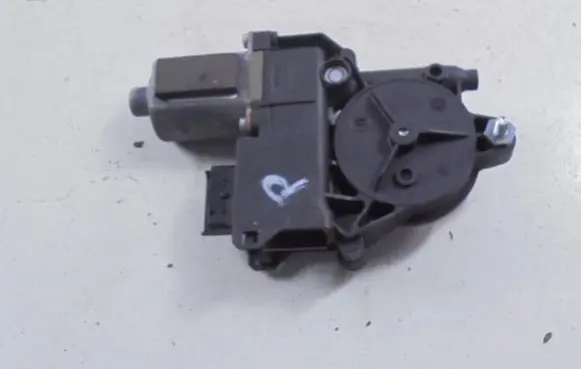 Fiat Fiorino Front door window regulator motor