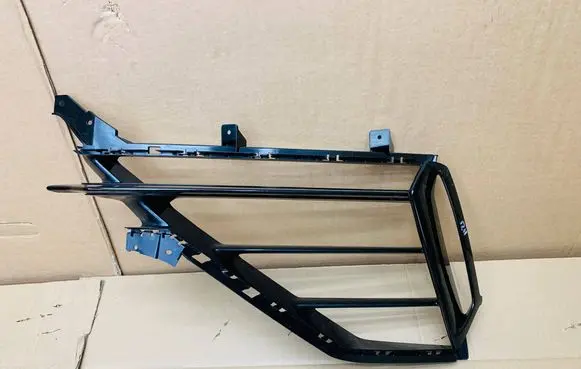 Lamborghini Urus Front bumper lower grill 4ML807681B